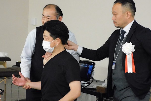 整復実技講習および小野博道氏による超音波実技講習